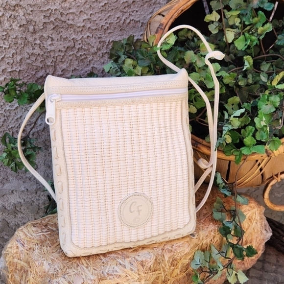 Vintage Carlos Falchi Crossbody - Picture 8 of 9